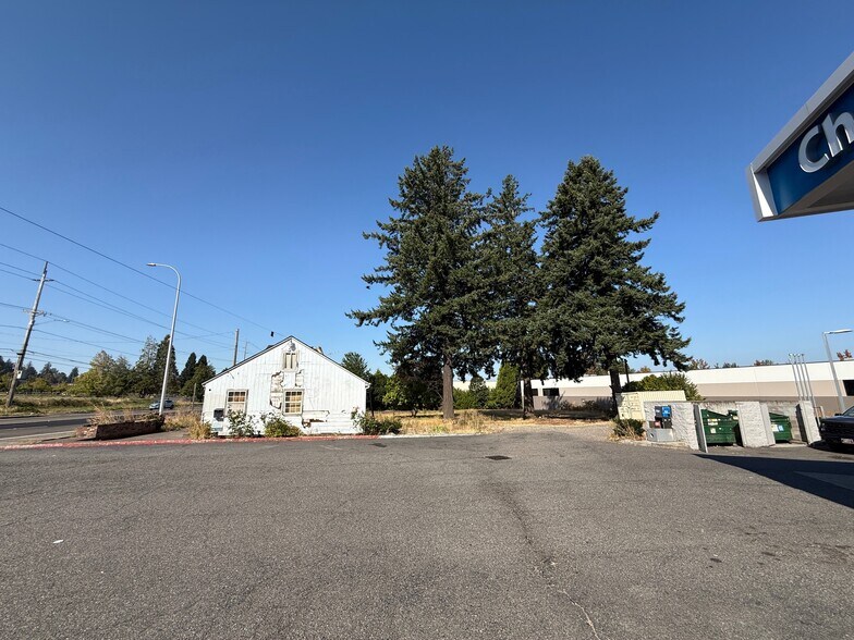 More Photos Of 18005 NE Sandy Blvd, Portland Land For Sale