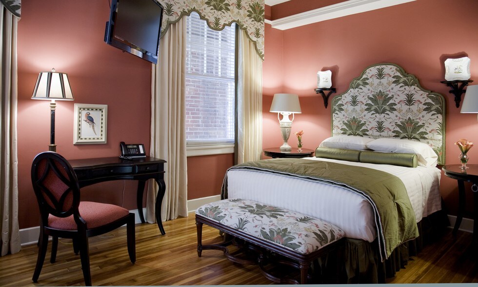 More Photos Of 204 N Buchanan Blvd, Durham Hotel For Sale