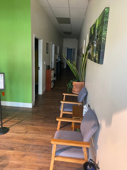 More Photos Of 32 Market St, Bangor Storefront Retail Office For Sale