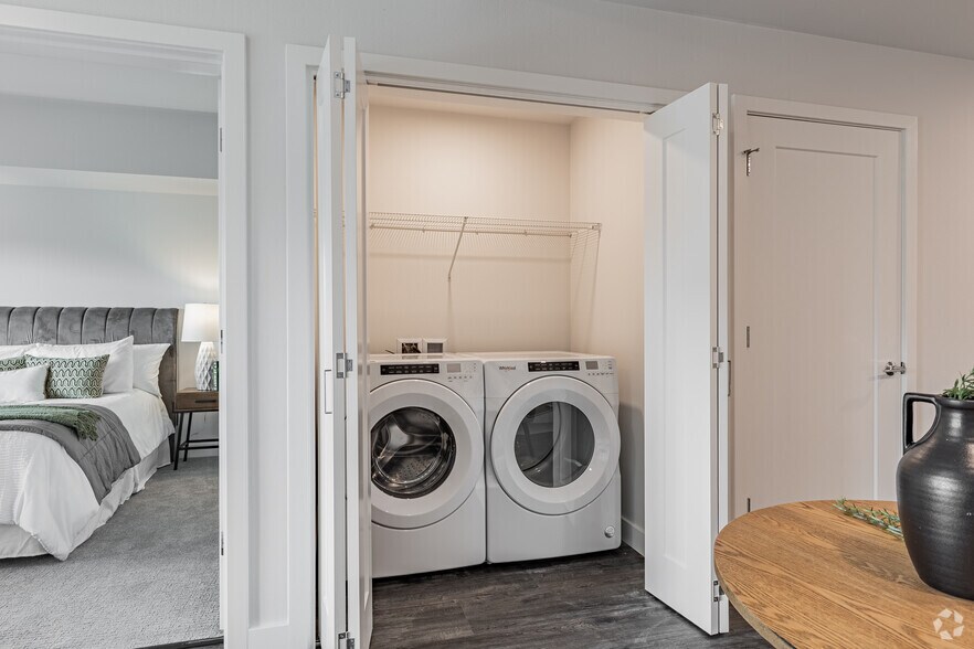 More Photos Of 18618 E Burnside St, Portland Apartments For Lease