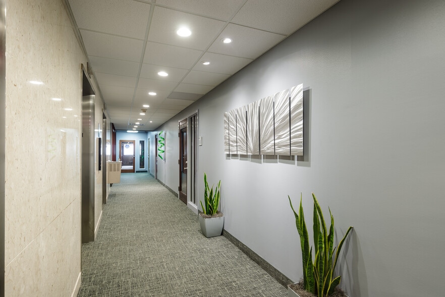 More Photos Of 500 N Water St, Corpus Christi Office For Lease