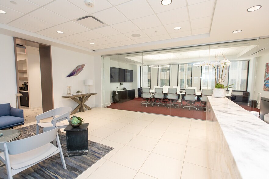 More Photos Of 451 Florida St & 450 Laurel St, Baton Rouge Unknown For Lease