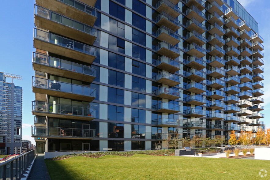 More Photos Of 123 N Desplaines St, Chicago Apartments For Lease