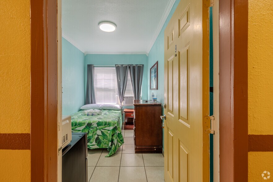 More Photos Of 508 W 1st Ave, Hialeah Multifamily For Sale