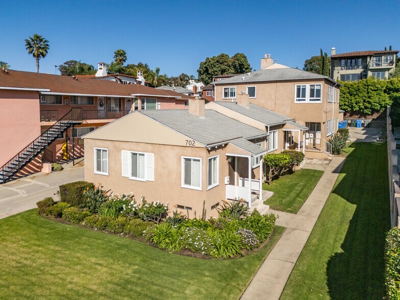 More Photos Of 702 S Pacific Coast Hwy, Redondo Beach Multifamily For Sale