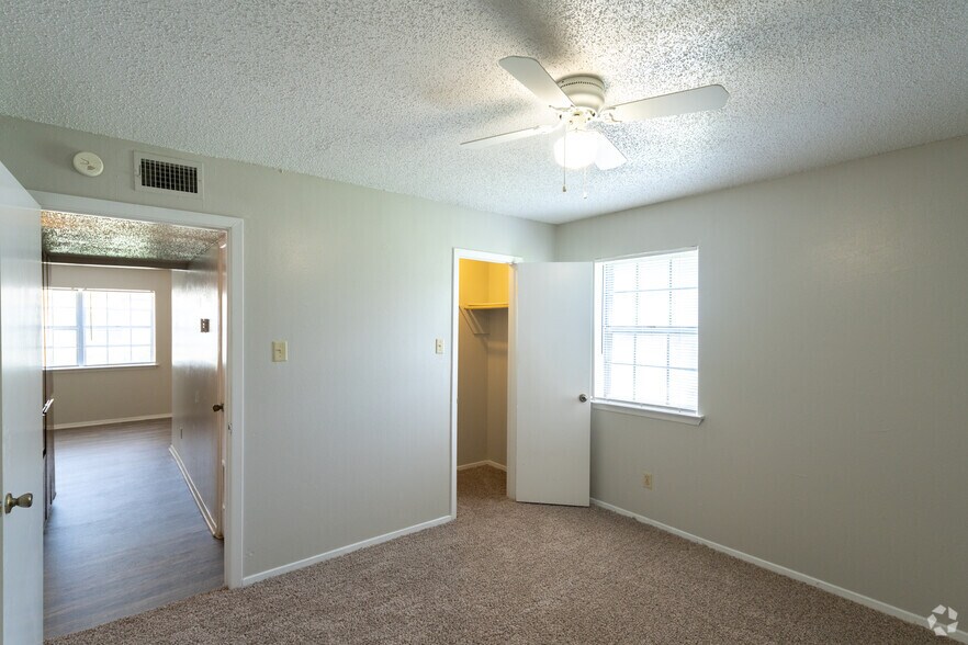 More Photos Of 255 Turner St, Roanoke Apartments For Sale