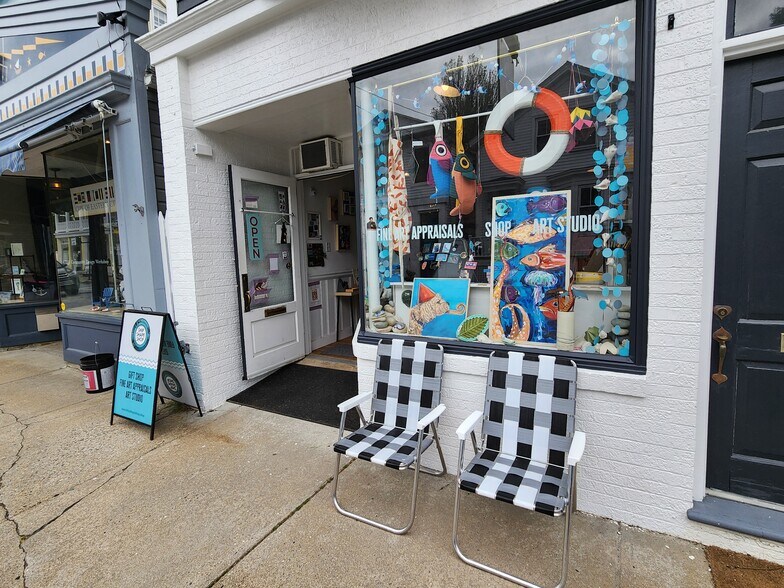 More Photos Of 117 Water St, Stonington Apartments For Sale