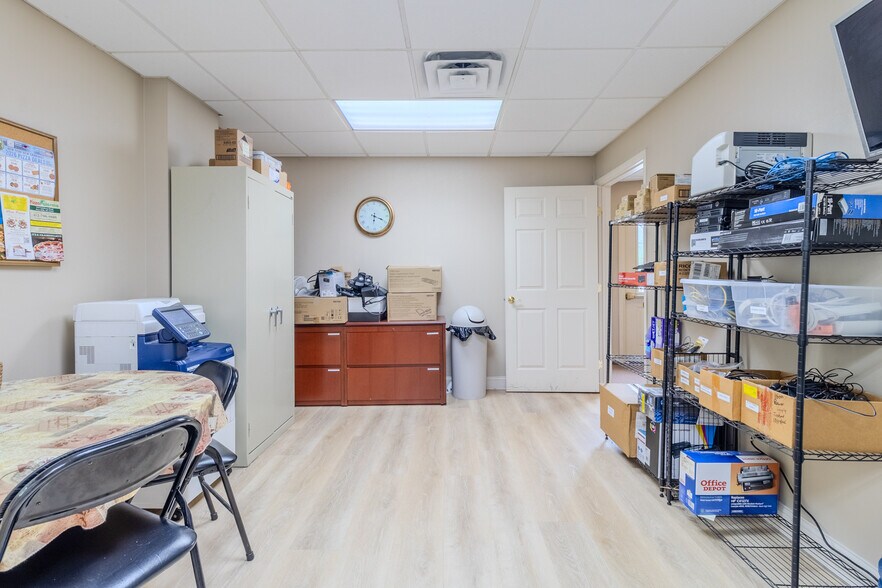 More Photos Of 2703 Mosside Blvd, Monroeville Medical For Lease