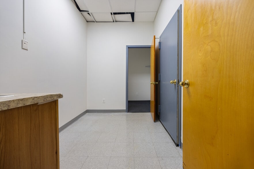 More Photos Of 200-12 44th Ave, Bayside Office For Lease