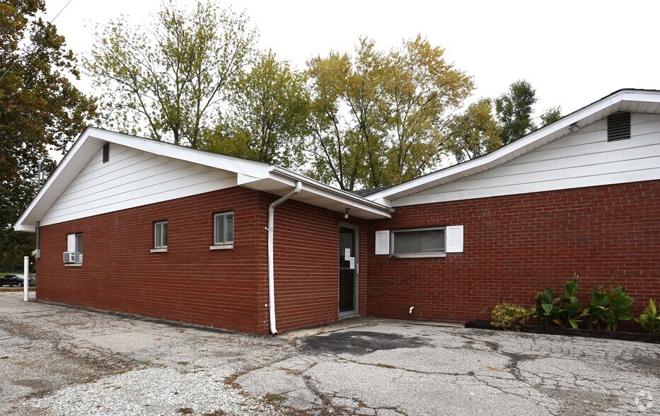 More Photos Of 10758 Harrison Ave, Harrison Restaurant For Sale