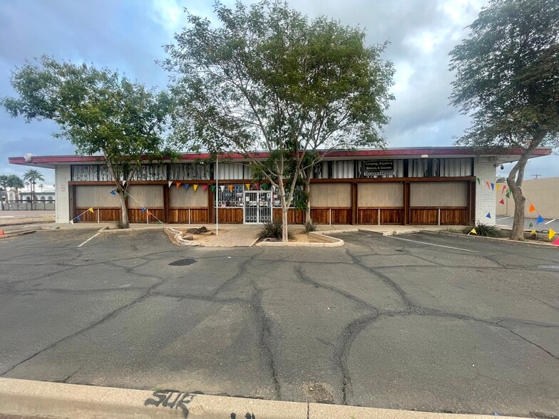 Primary Photo Of 3244 E Thomas St, Phoenix Freestanding For Sale