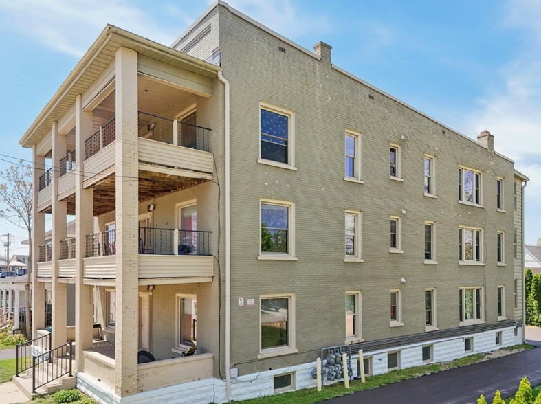 More Photos Of 108 N Main St, Edgerton Apartments For Sale