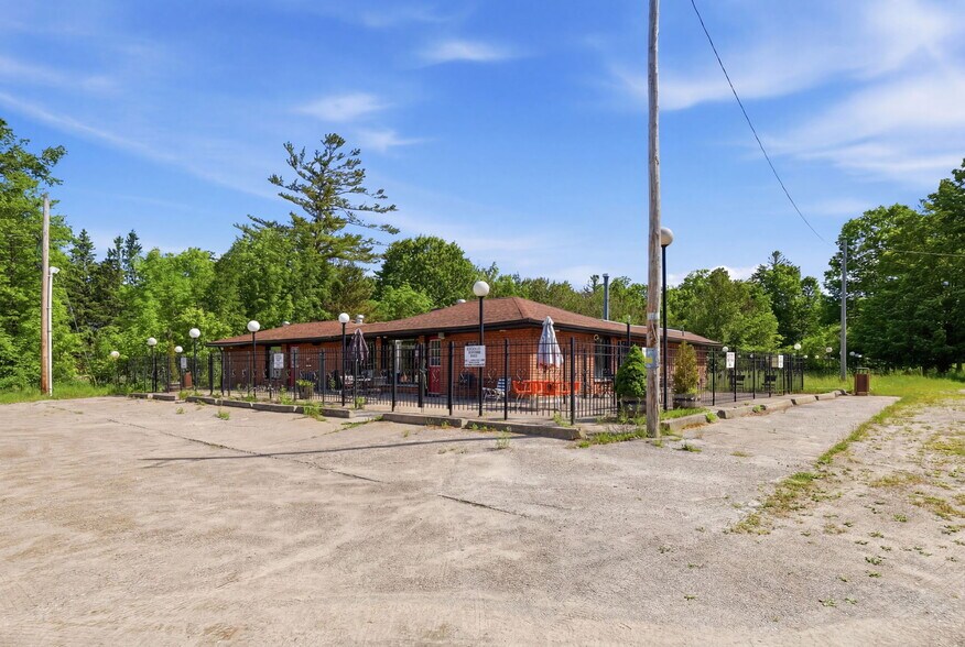 Primary Photo Of 581 Tiny Beaches N Rd, Tiny Land For Sale