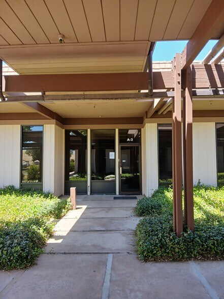 Primary Photo Of 6200 Lake Ming rd, Bakersfield Office For Lease