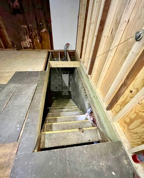 More Photos Of 830 County Route 49, Argyle General Retail For Sale