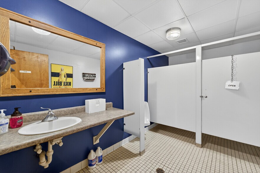 More Photos Of 510 College Ave, Racine Storefront Retail Office For Sale