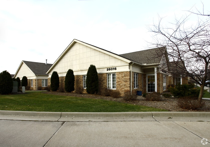 More Photos Of 26016 Detroit Rd, Westlake Office For Lease