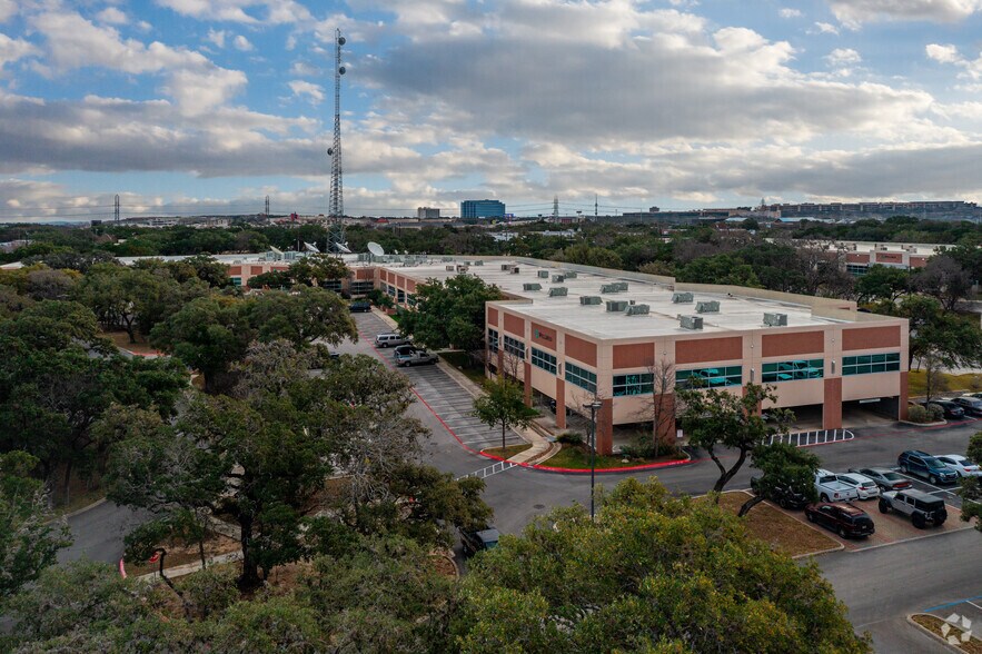 More Photos Of 12451 Network Blvd, San Antonio Office For Lease