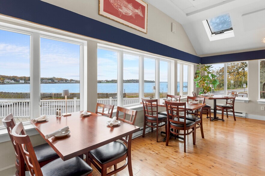 More Photos Of 15 Point Rd, Portsmouth Restaurant For Sale