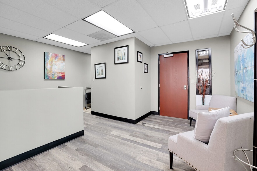 More Photos Of 215 S Wadsworth Blvd, Lakewood Medical For Sale
