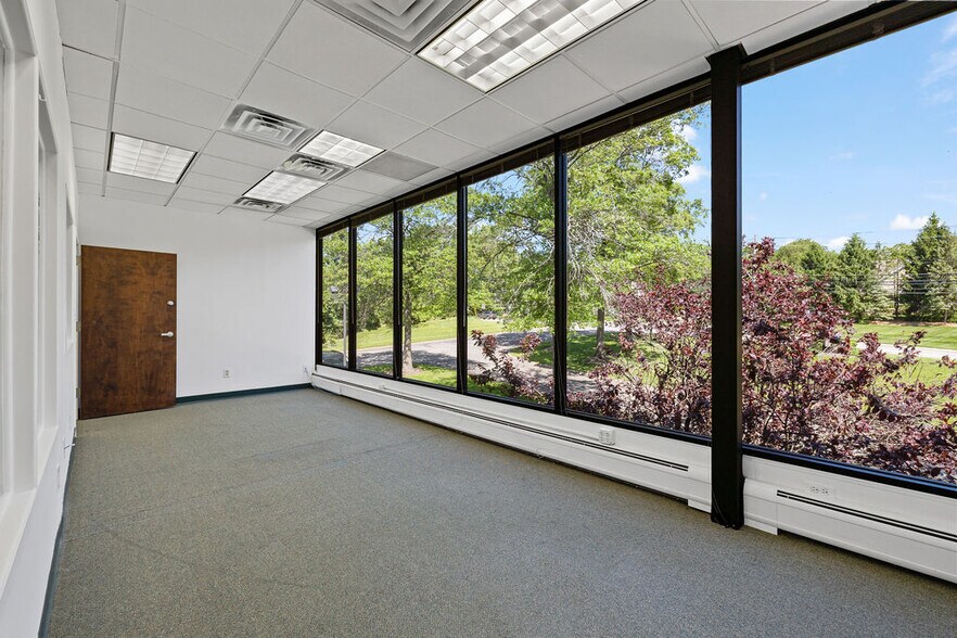 More Photos Of 136 Summit Ave, Montvale Office For Lease