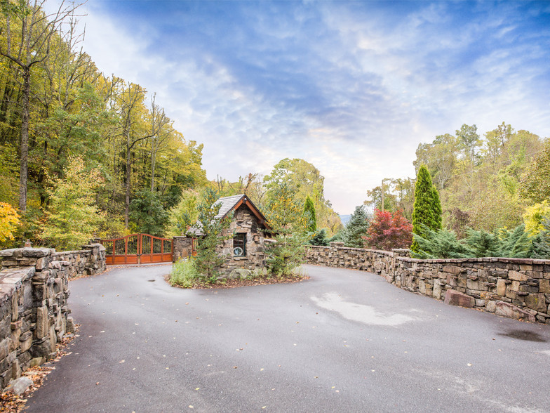 Primary Photo Of 99999 Estate Dr, Waynesville Land For Sale