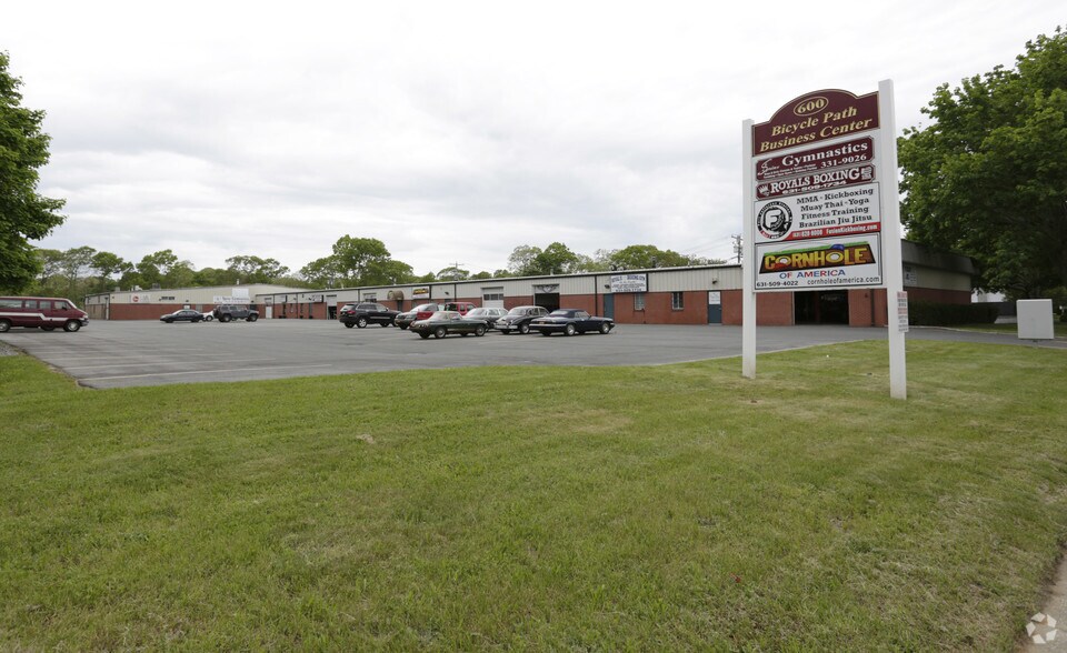 Primary Photo Of 600 Bicycle Path, Port Jefferson Station Warehouse For Lease