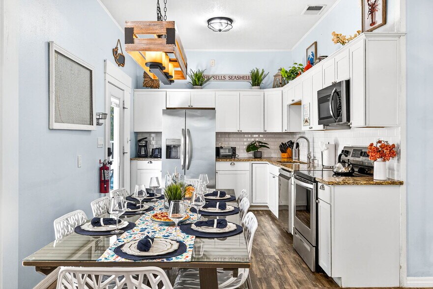 More Photos Of 26 Cambria St, Clearwater Beach Specialty For Sale
