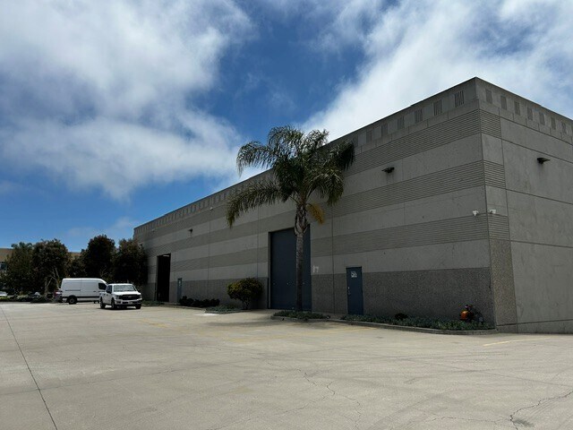 More Photos Of 3223 Golf Course Dr, Ventura Warehouse For Lease