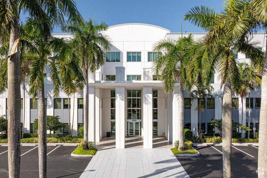 More Photos Of 2500 Weston Rd, Weston Office For Lease