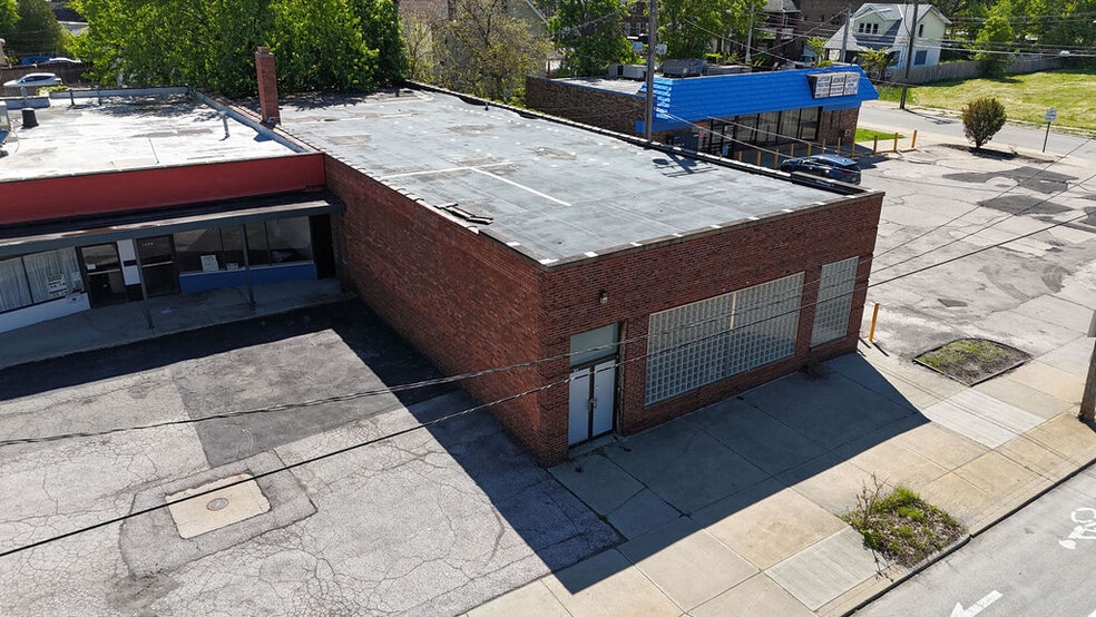 More Photos Of 15212 Lake Shore Blvd, Cleveland Flex For Sale