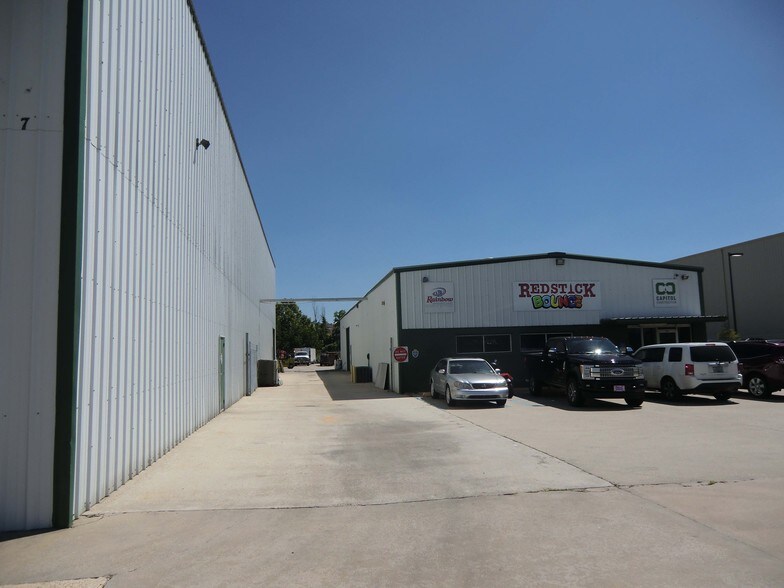 More Photos Of 11997 Airline Hwy, Baton Rouge Warehouse For Lease