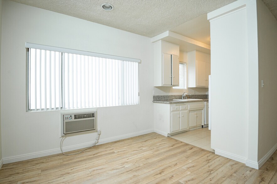 More Photos Of 337 N Palm Dr, Beverly Hills Apartments For Sale