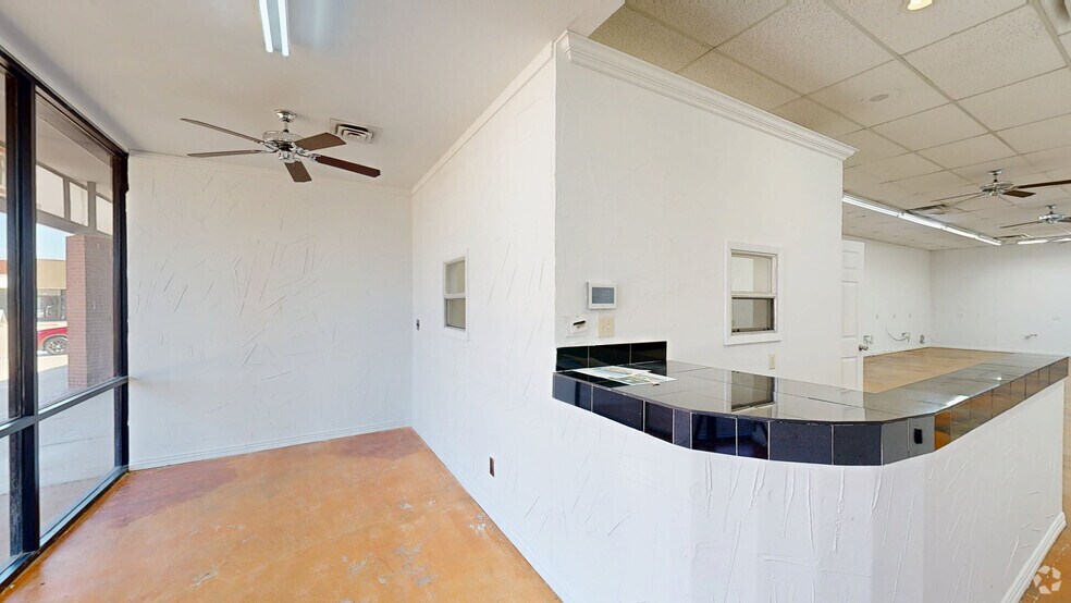 More Photos Of 2819-2929 Altamesa Blvd, Fort Worth Storefront For Lease