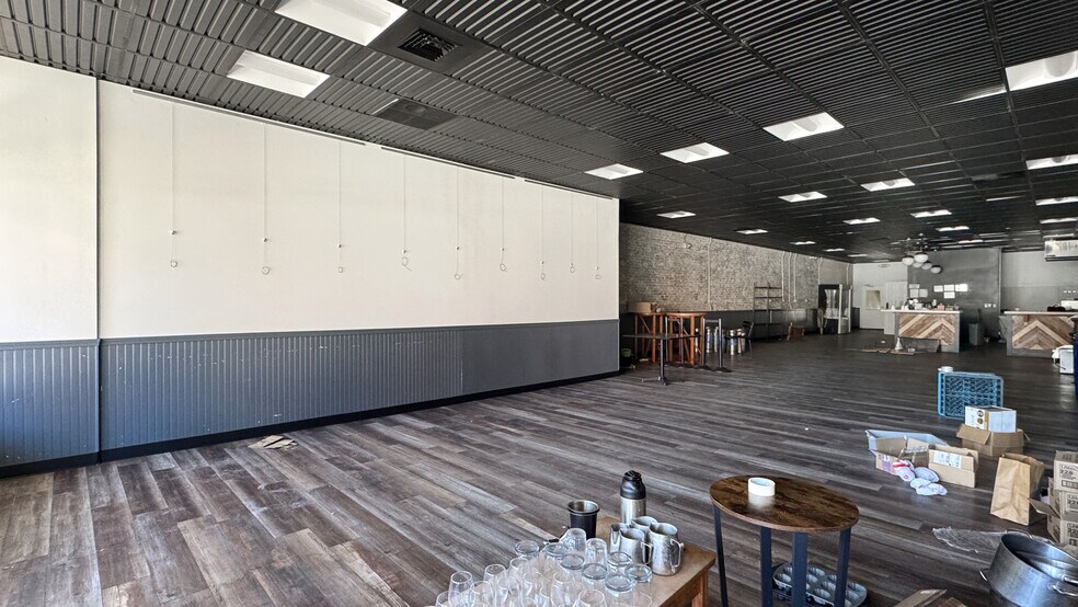 More Photos Of 115 N Mitchell St, Cadillac Storefront For Lease