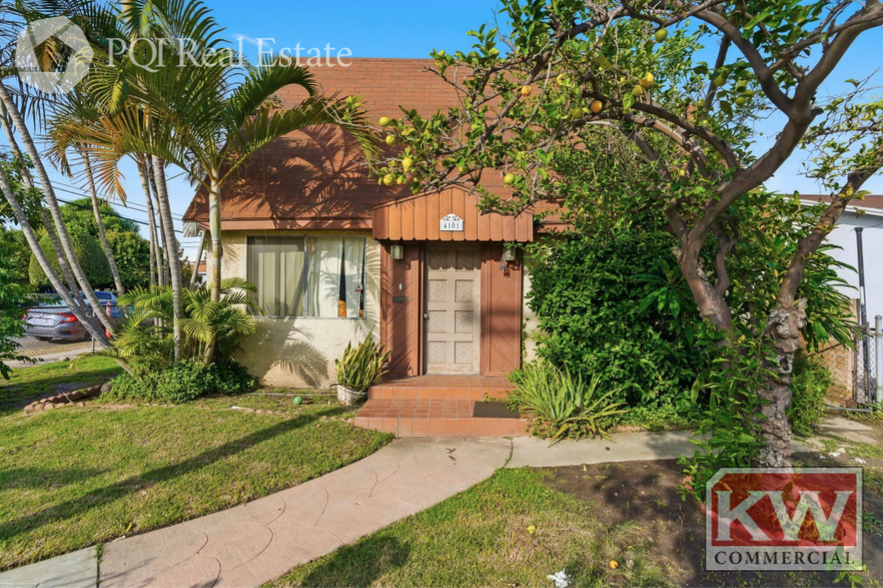 More Photos Of 4101 E 57th St, Maywood Multifamily For Sale