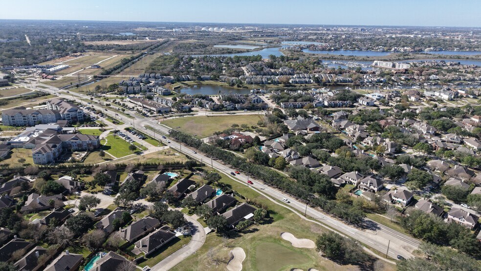 More Photos Of 2622 Marina Bay Dr, League City Medical For Lease