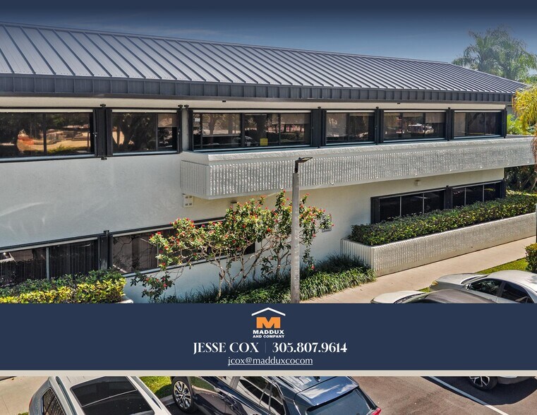 More Photos Of 6701 Sunset Dr, Miami Medical For Lease