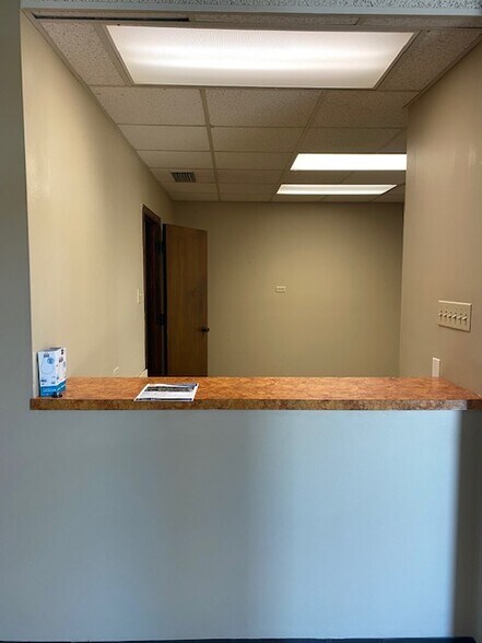 More Photos Of 2000 Cedar St, Shreveport Warehouse For Lease