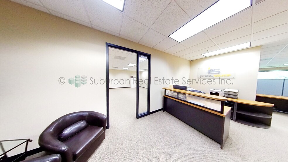 More Photos Of 1770 Park St, Naperville Office For Sale