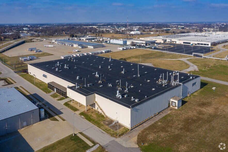 More Photos Of 791 Freight Blvd, Lexington Warehouse For Lease