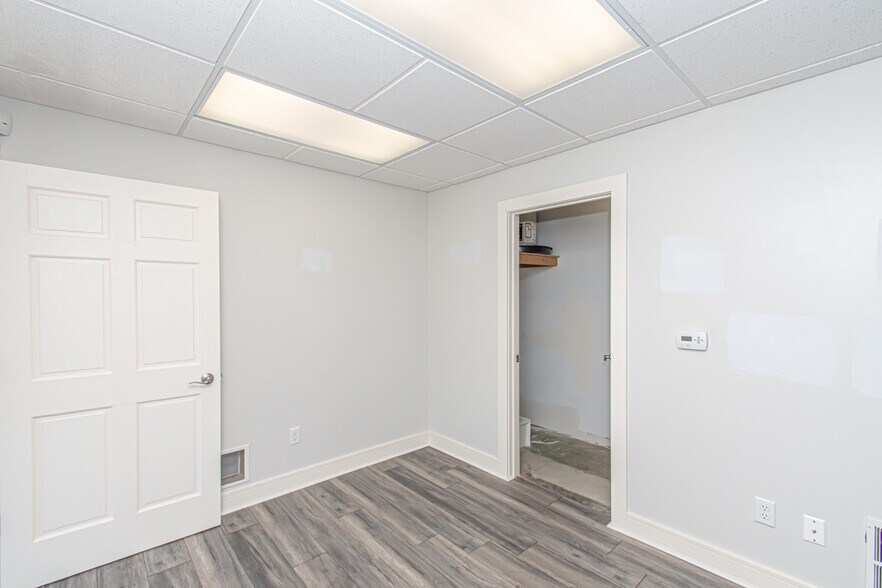 More Photos Of 212 E Court St, Sidney Office For Sale