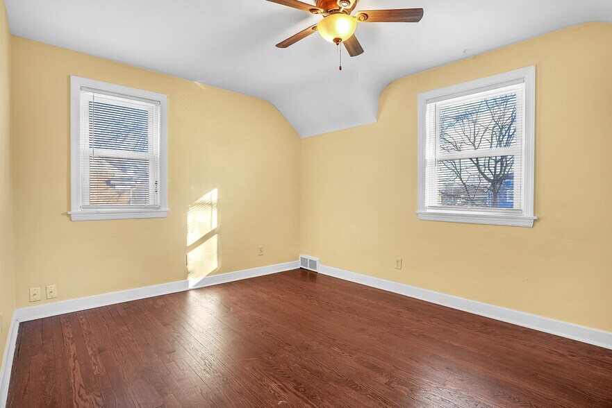 More Photos Of 8206 Highland Pl, Munster Multifamily For Sale