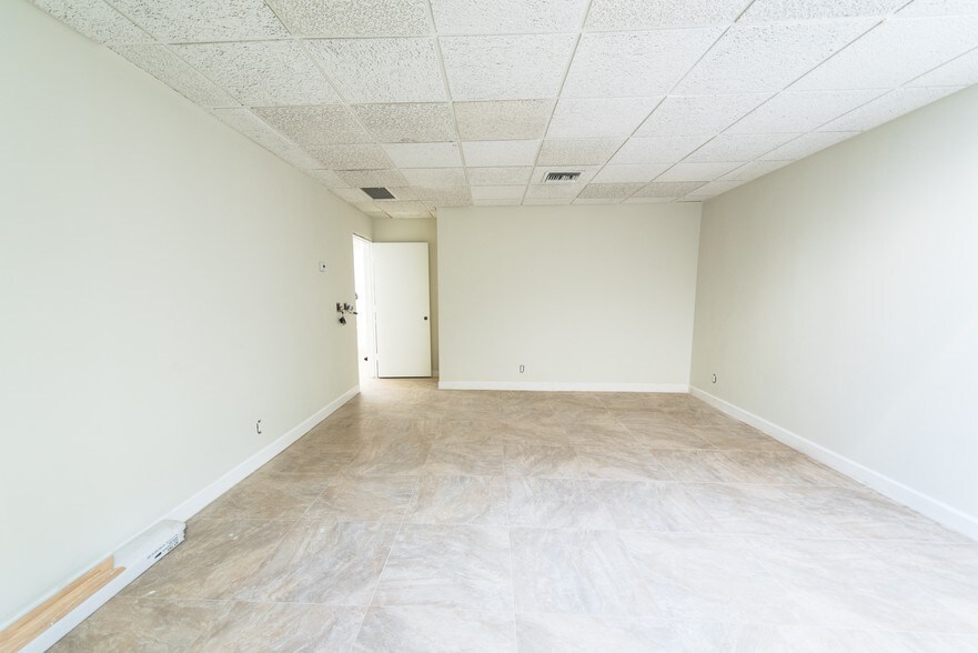 More Photos Of 3035 E Commercial Blvd, Fort Lauderdale Medical For Sale
