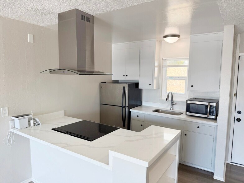 More Photos Of 944 Fletcher Ln, Hayward Apartments For Sale