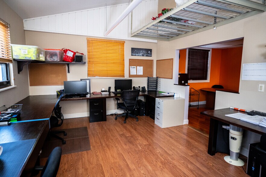 More Photos Of 99 Lafayette Ave, White Plains Light Manufacturing For Sale