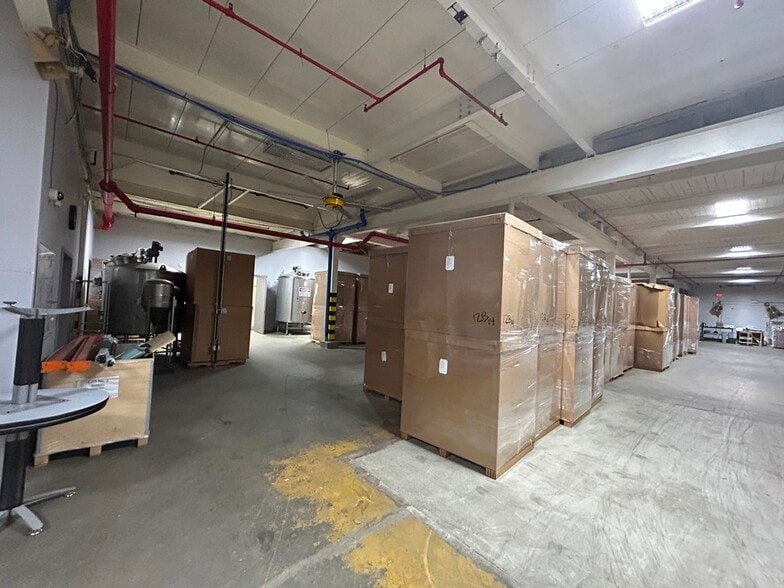 More Photos Of 4300 N Knox Ave, Chicago Warehouse For Sale