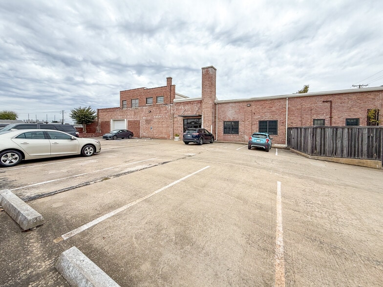 More Photos Of 1115 W 3rd St, Little Rock Office For Sale