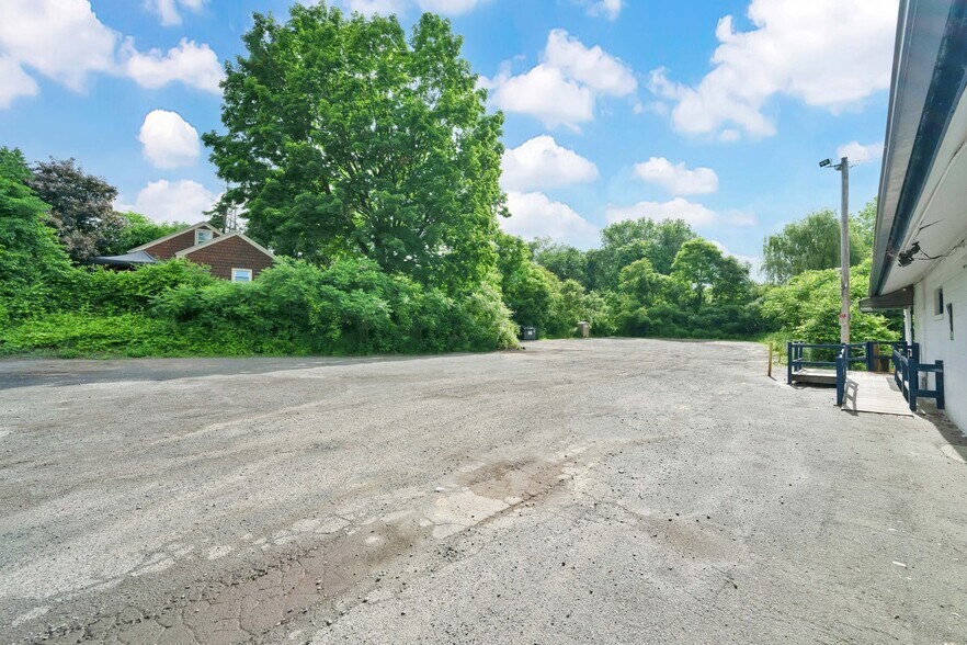 More Photos Of 287 N Elm St, Westfield Restaurant For Sale
