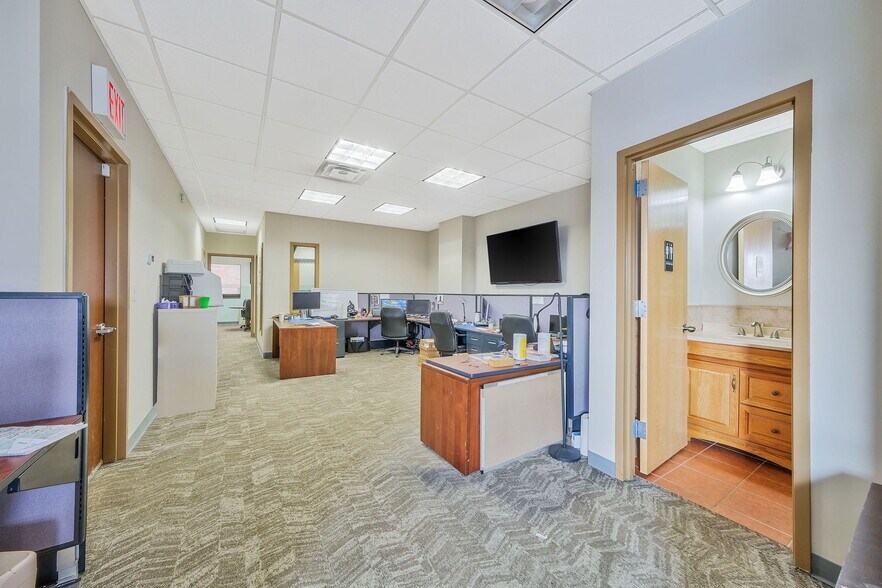 More Photos Of 1815 128th St, College Point Manufacturing For Sale